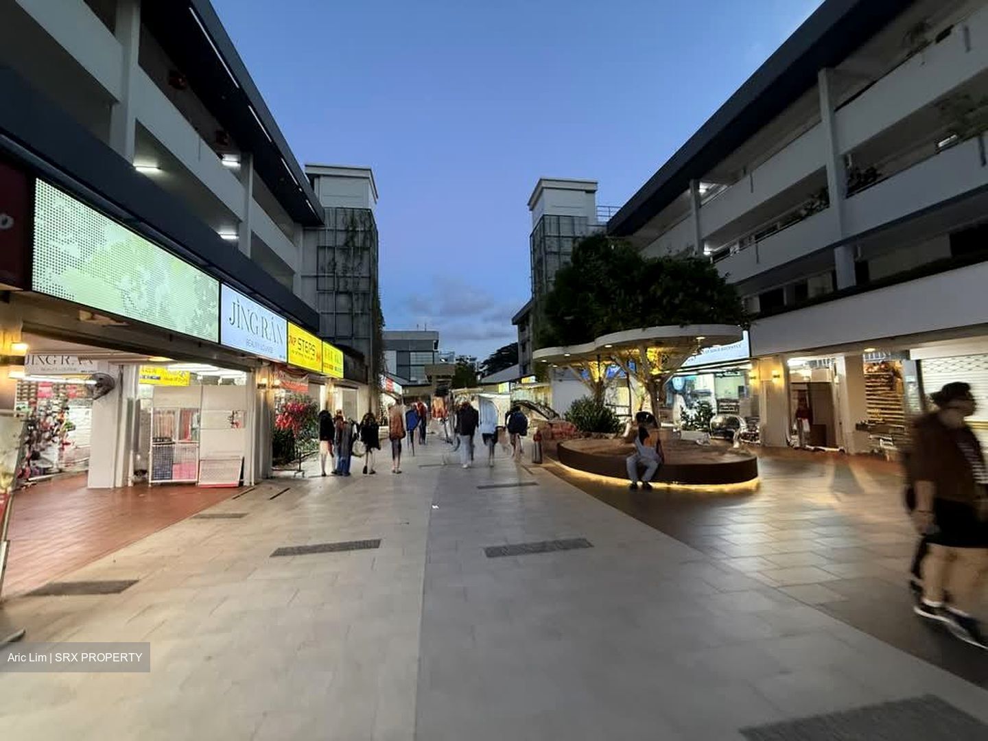 710A ANG MO KIO AVENUE 8 (D20), Shop House #576257931